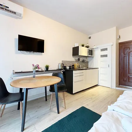 Appartamento Batorego Loft - 5 Minutes To Main Square Cracovia